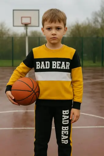 Sweatshirt with Trousers